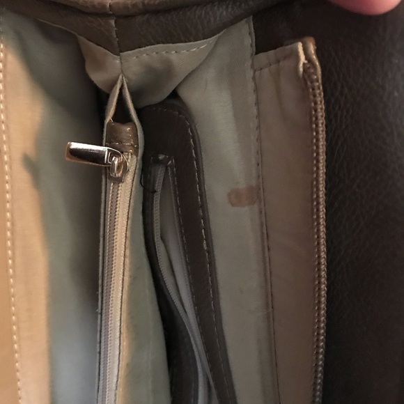 Tan with snakeprint shoulder purse, medium size - Picture 4 of 5